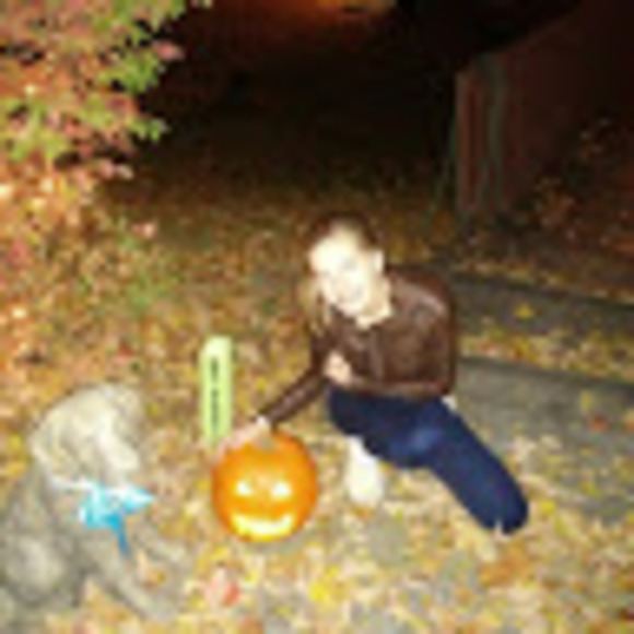 Meet your Posher, Rachel - Picture 1 of 1